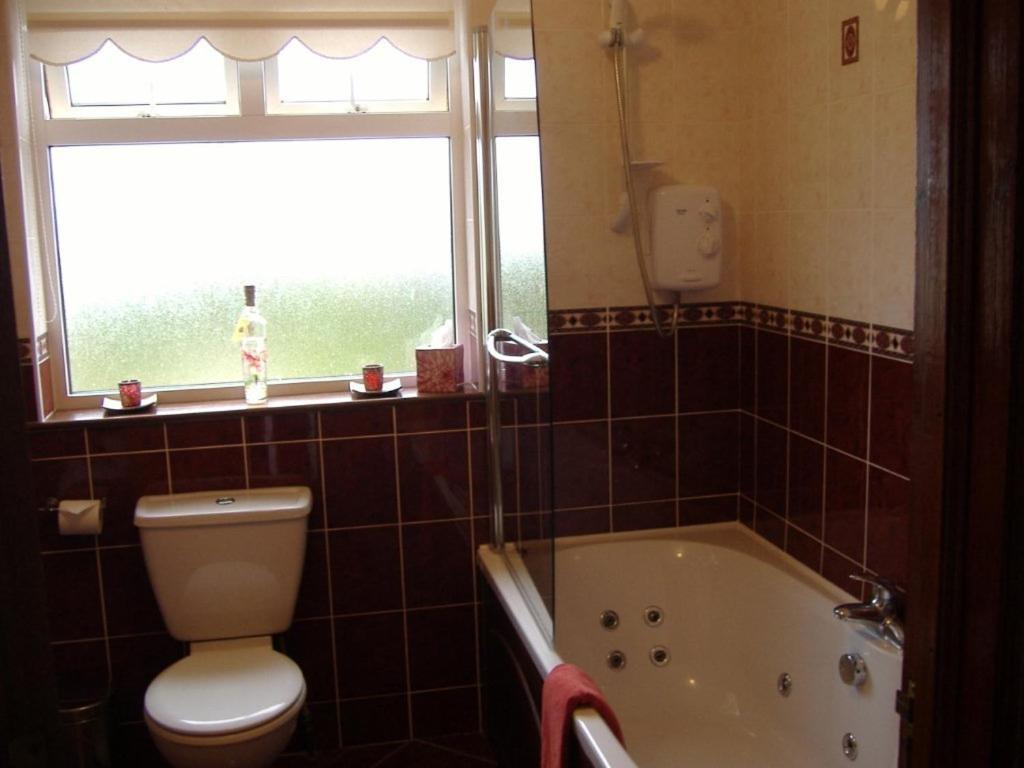 أوتيرارد Riverwalk House B&B الغرفة الصورة