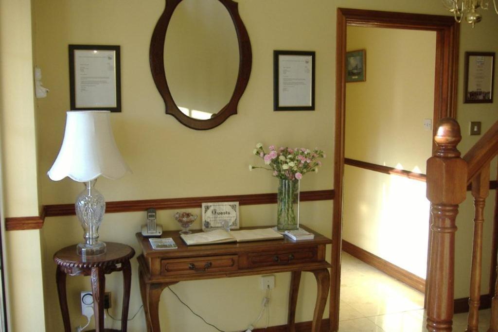 أوتيرارد Riverwalk House B&B المظهر الخارجي الصورة